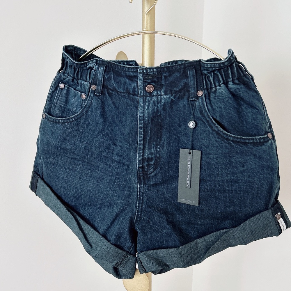 Brand-new w tag One Teaspoon Fox Black Pioneer High Waist Vintage Fit Shorts